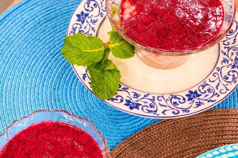 Sagu com a calda da casca de jabuticaba