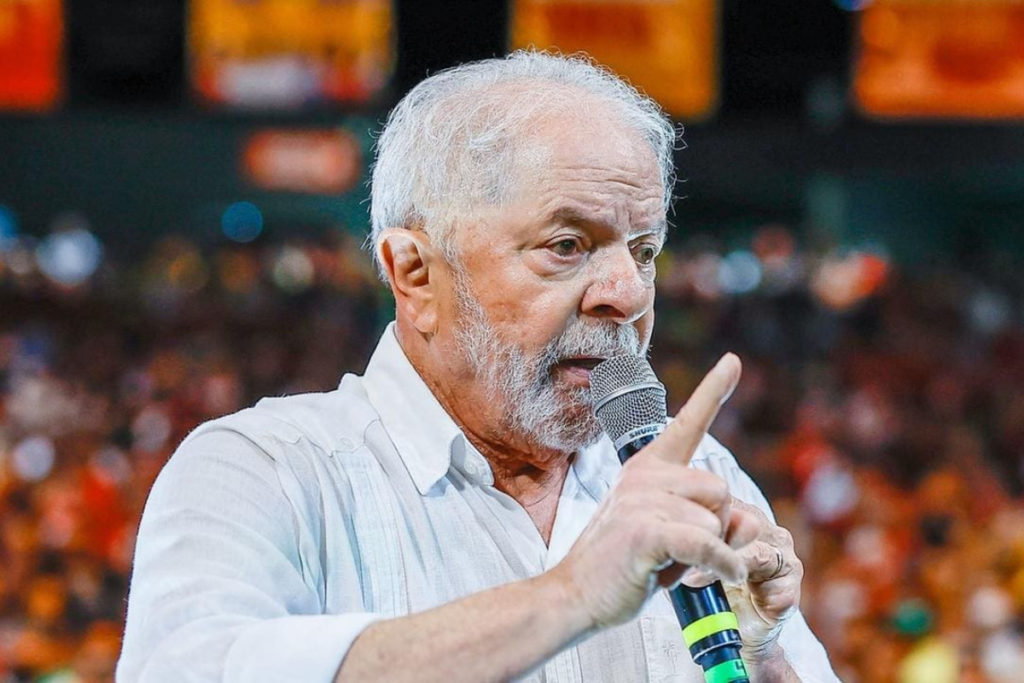 Candidato do PT diz que confia nas urnas e que pós eleição deve ser de reconciliação entre as pessoas
