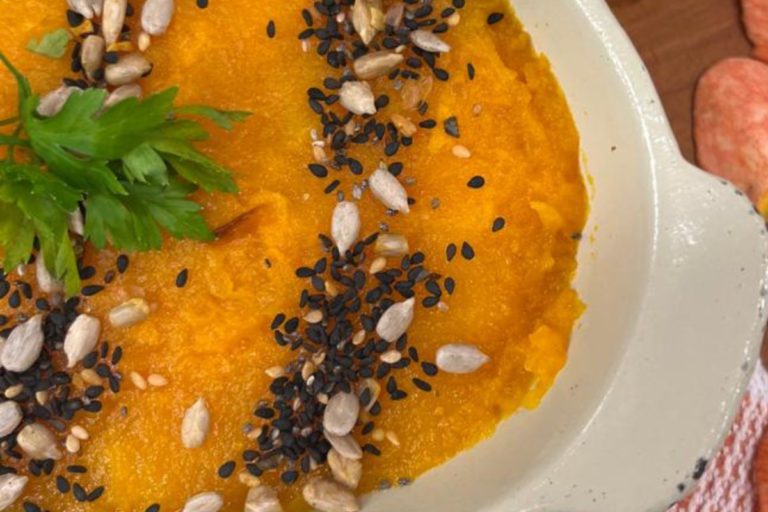 Escondidinho de abóbora com recheio de abobrinha