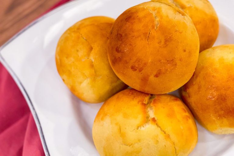 Pão de batata com linguiça