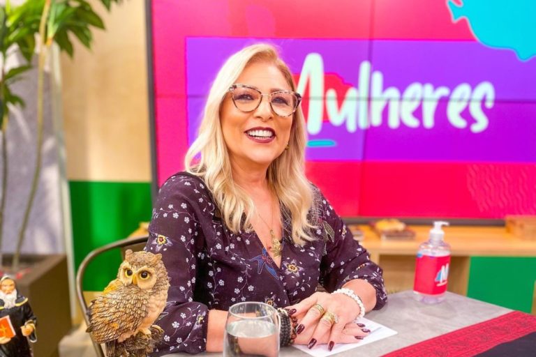 Banhos de carnaval com Maria Itália