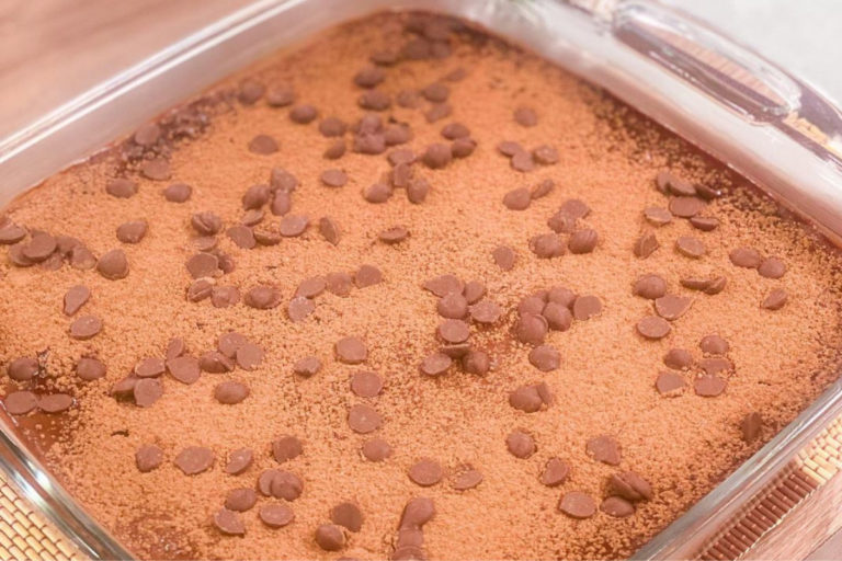 Tiramissu descomplicado na travessa: para adoçar a sua tarde