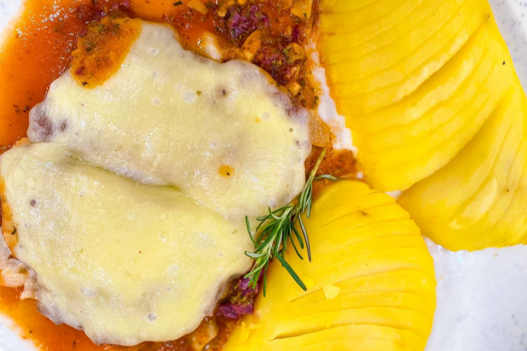 Receita deliciosa de bife à pizzaiolo