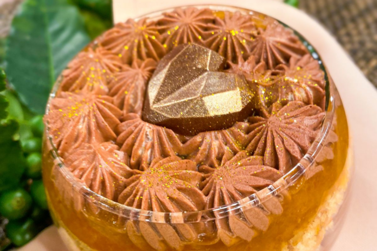 Mousse de café com geleia de damasco