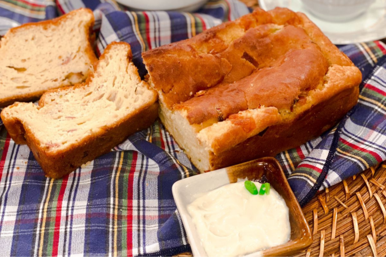 Pão recheado de frios