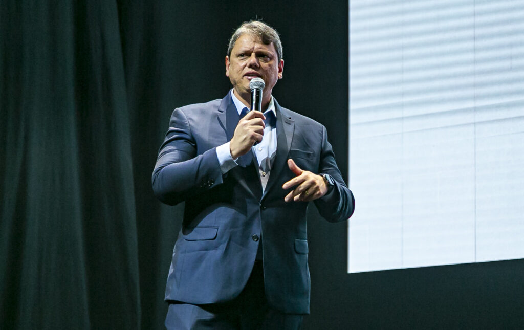Ministros, Governador e Prefeito de SP participam do lan&ccedil;amento do &ldquo;Pacto  contra a Fome&rdquo; - TV Gazeta - Voc&ecirc; por perto. Tudo certo!