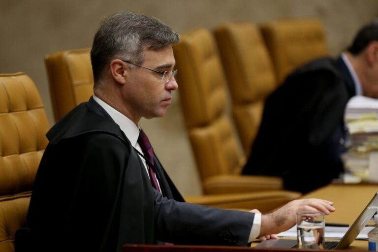 Imagem de capa representando o destaque: Vorcaro depôs em gabinete de Mendoça sem a presença da PF