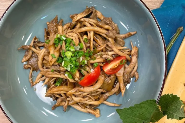 Receita vegana: tofu steak com shimeji