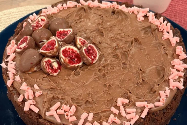 Deliciosa torta brownie de framboesa