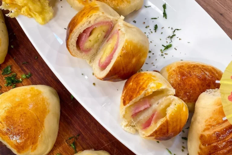 Enroladinho de presunto e queijo com massa fácil