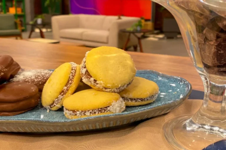Alfajor de doce de leite de coco