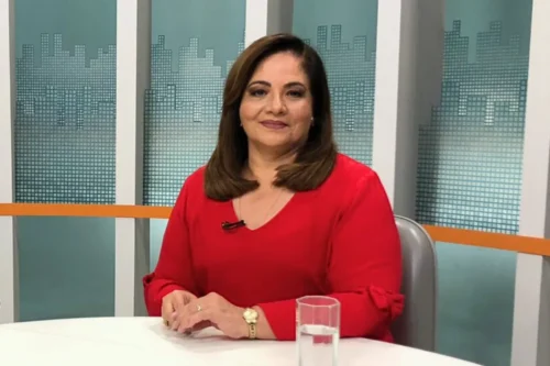 Denise Campos de Toledo, comentarista do Jornal da Gazeta.