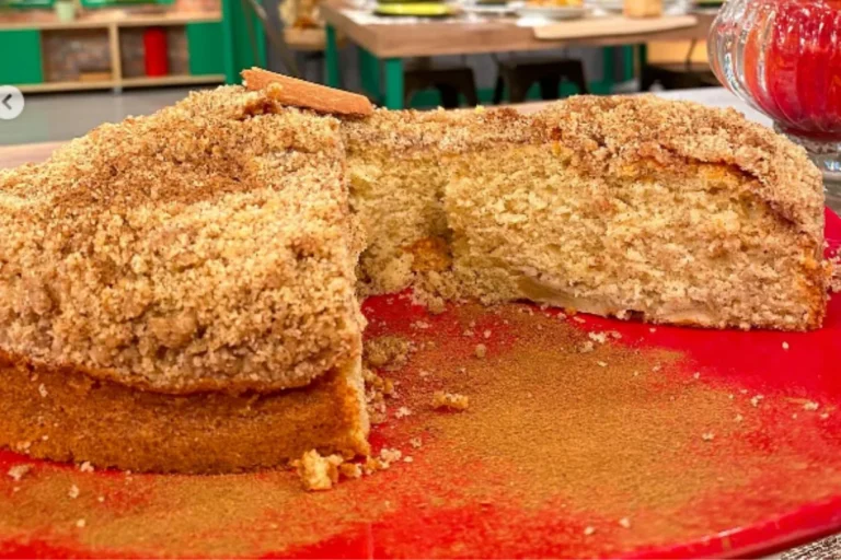 Bolo crocante de maçã com canela