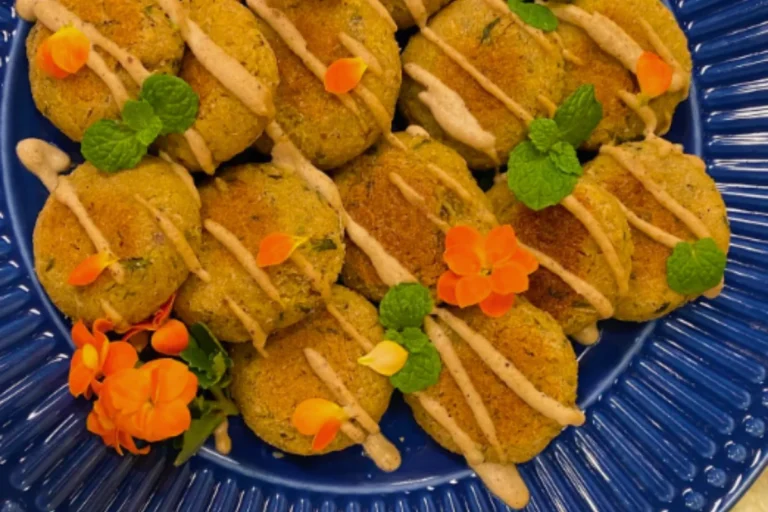 Falafel de acelga com molho de tahine