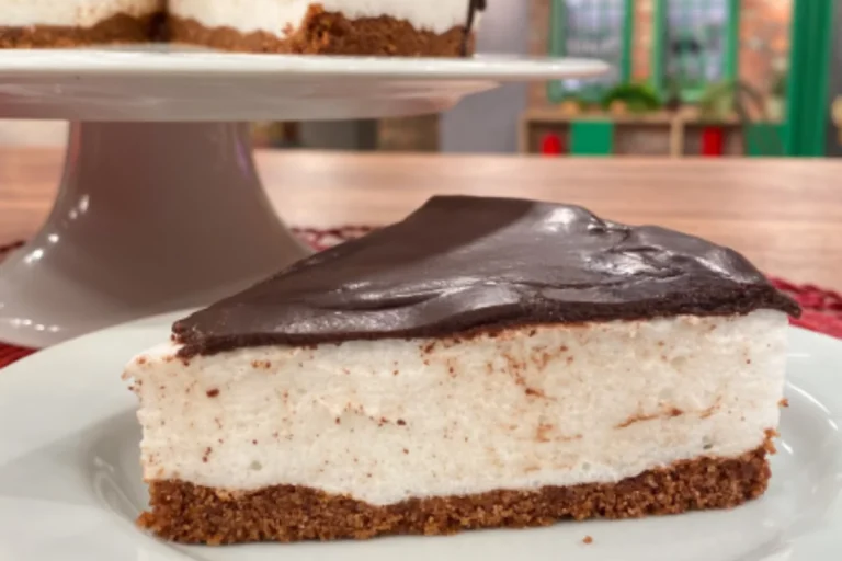 Torta de chocolate com marshmallow