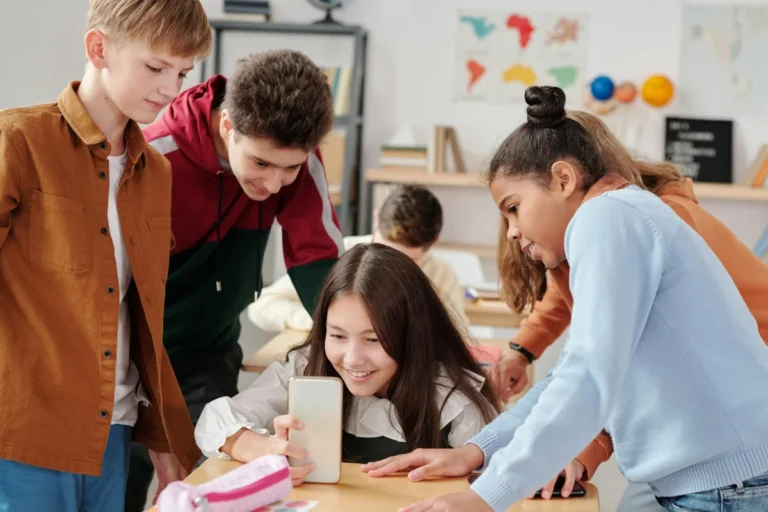 Filhos e o excesso de redes sociais