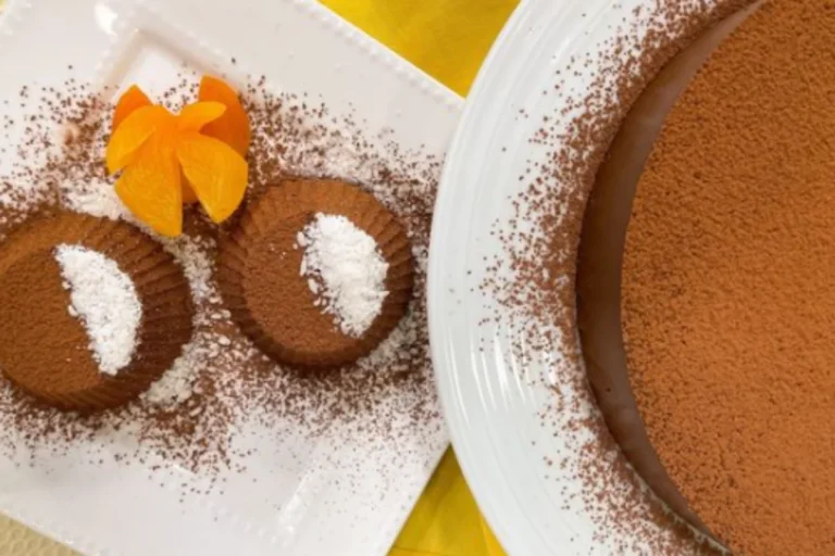 Torta mousse vegana com 2 ingredientes