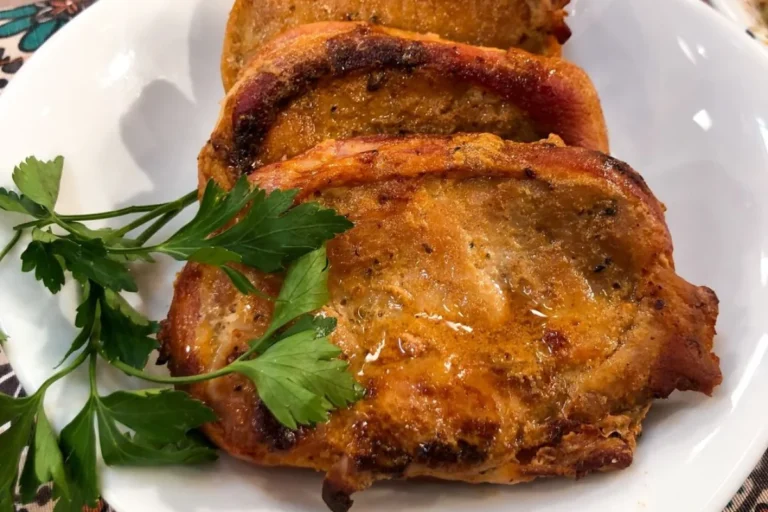 Medalhão suíno e salada de maionese