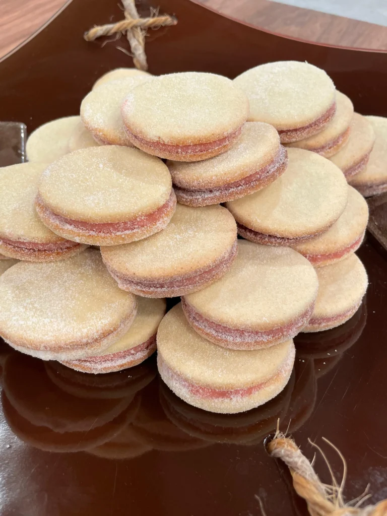 Casadinhos de goiaba