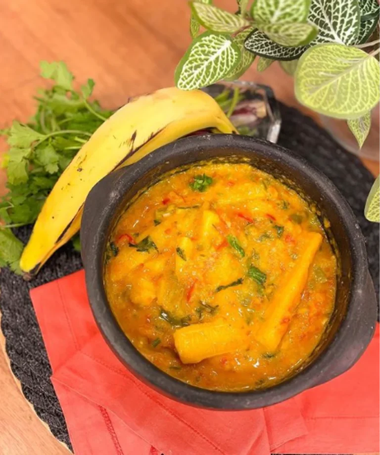 Moqueca de banana da terra