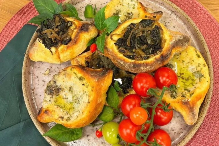 Esfiha aberta de queijo sem glúten