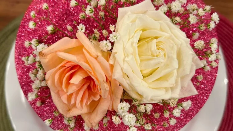 Bolo de limão siciliano com mirtilos