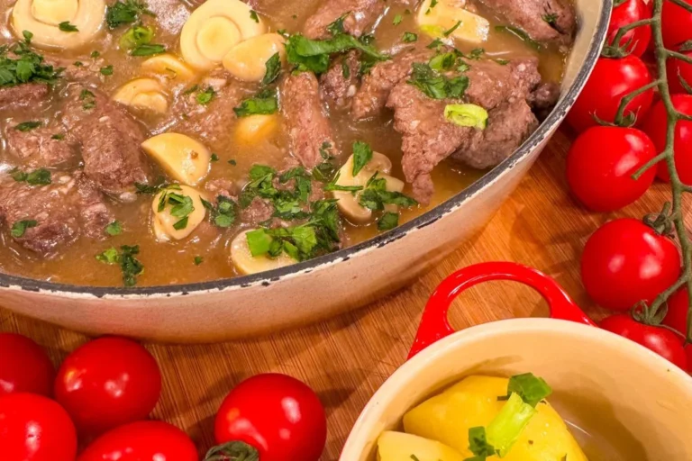 Filé de carne ao molho madeira