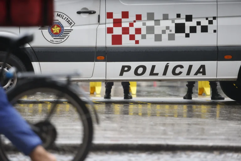 Imagem de capa representando o destaque: PM faz operação em Pinheiros contra onda de violência na região