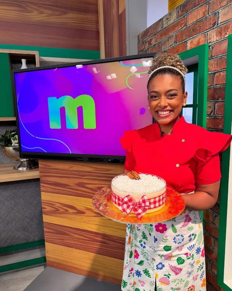 Delicioso pavê de abacaxi com coco