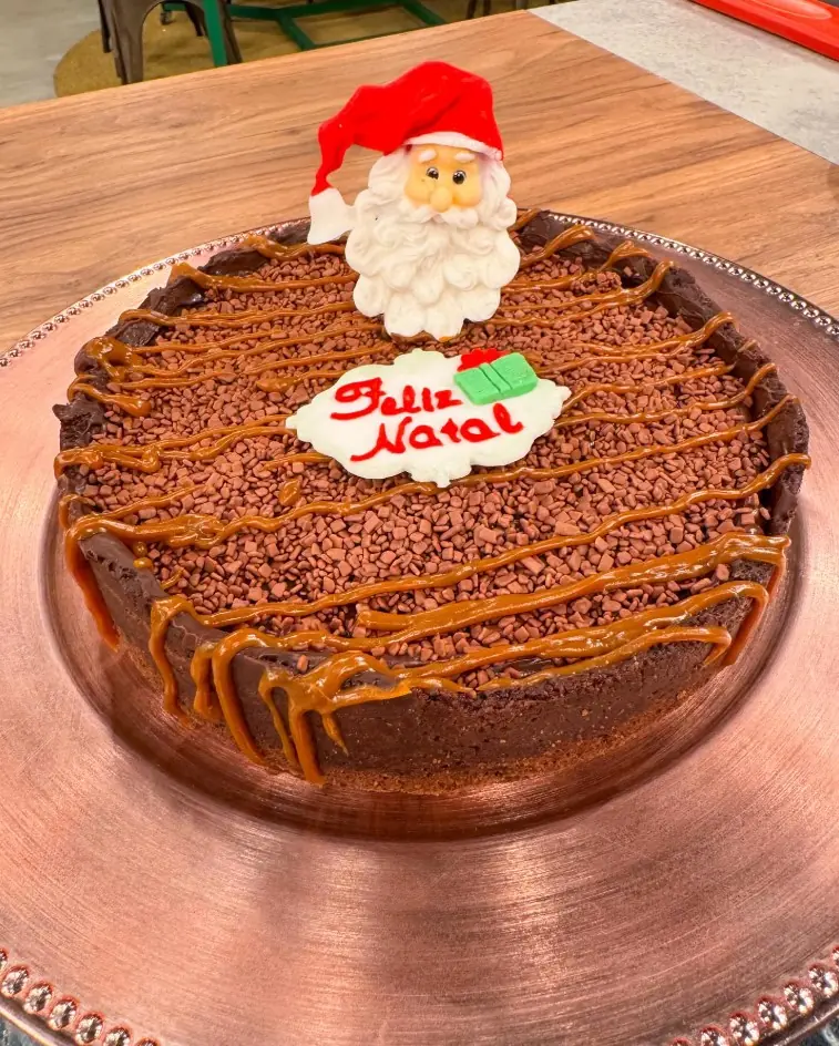 Brownie recheado de brigadeiro com caramelo