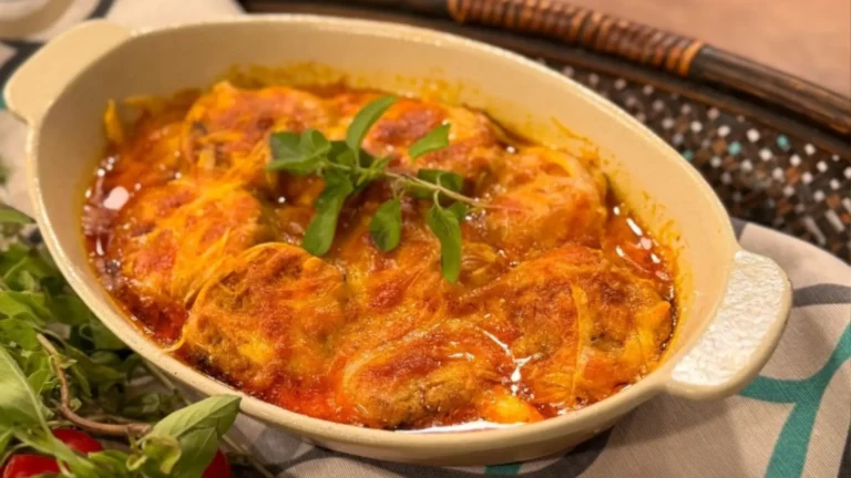 Suculento filé suíno com batatas douradas