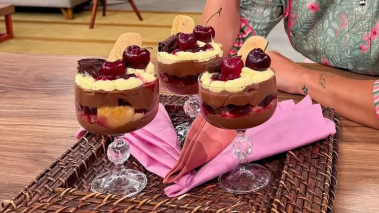 Delicioso pavê floresta negra