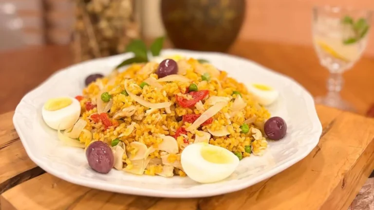 Arroz integral com bacalhau