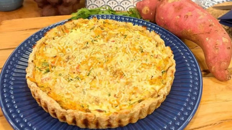 Torta de batata-doce com shimeji e queijo