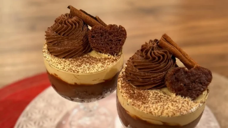 Deliciosa taça recheada de pão de mel