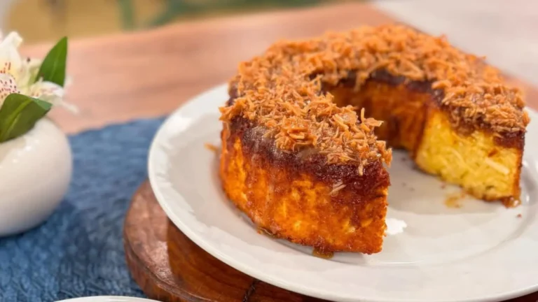 Bolo de mandioca com quebra queixo!