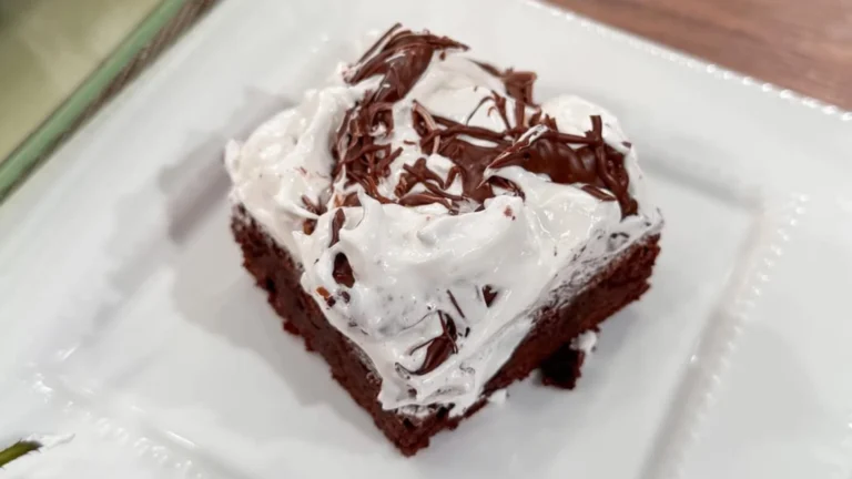 Inove o cárdapio doce com uma maravilhoso brownie marshmallow!