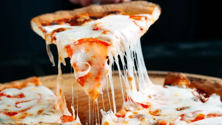Imagem de capa representando o destaque: Dia da Pizza: só a capital de SP produz média de 200 mil por dia