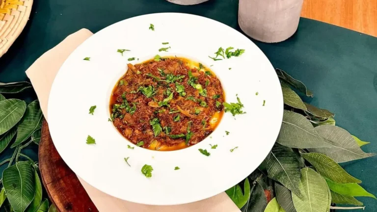 Ragú de músculo com polenta proteica