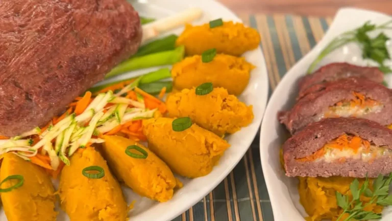 Deliciosa manta recheada com queijo e legumes