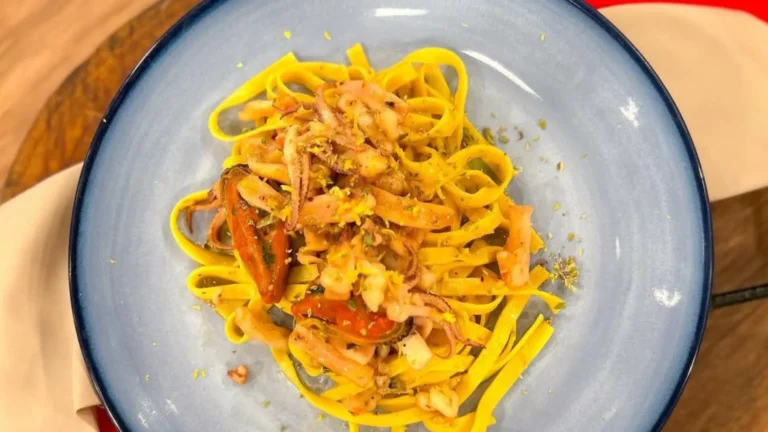 Delicioso tagliatelle alla marinara