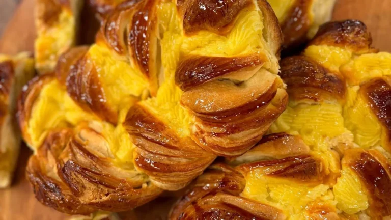 Deliciosa trança de creme semi folhada!