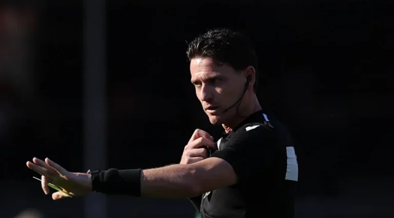 Arbitragem foi determinante no resultado do Choque-Rei?