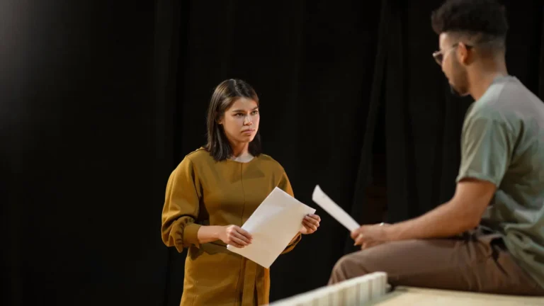 Imagem de capa representando a notícia: Como Transcrever Áudio em Texto para Criar Roteiros e Entrevistas de Cinema com Agilidade