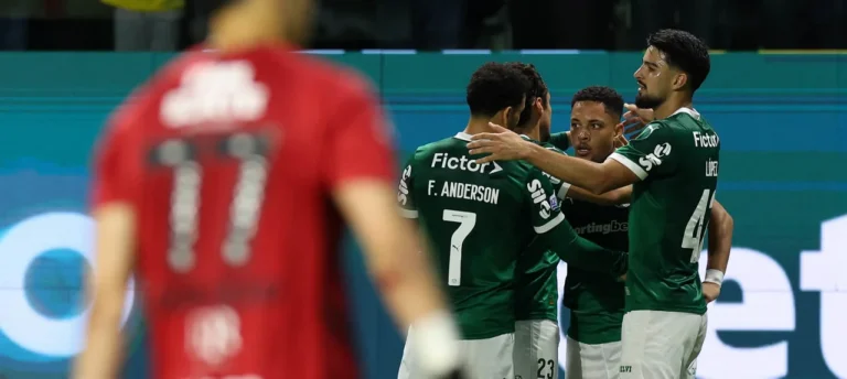 Qual a chance do Palmeiras ultrapassar o Flamengo?