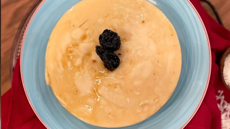 Deliciosa torta manjar de coco para adoçar a sua tarde!