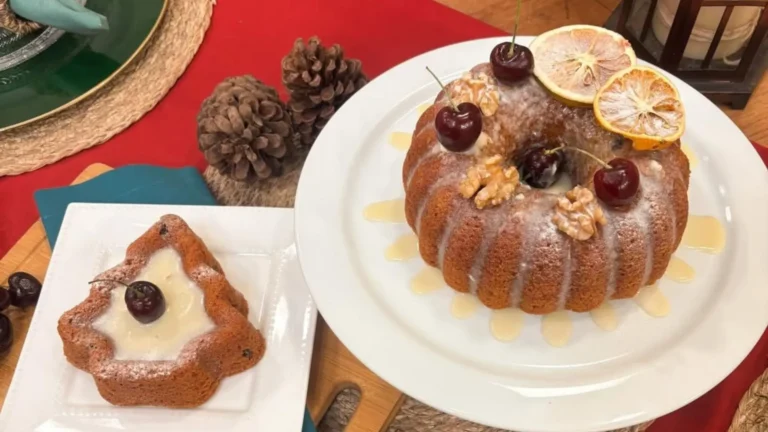 Imagem de capa representando a receita: Aprenda a fazer um delicioso bolo natalino lowcarb