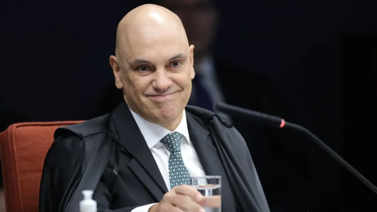 Confira as tendências de decoração para o Natal na 25 de Março