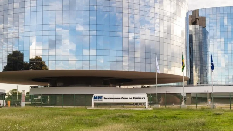 PGR defende condenação do núcleo 2 da trama golpista