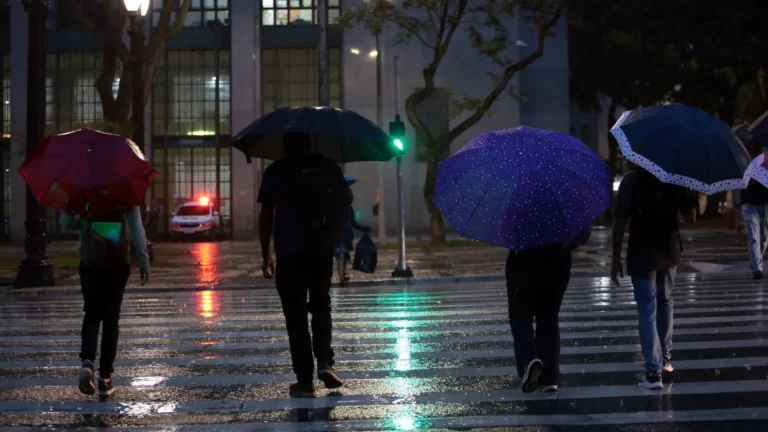 Imagem de capa representando o destaque: Previsão do Tempo 15/01/2026